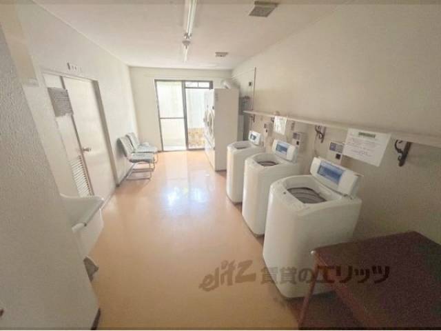 コインランドリー