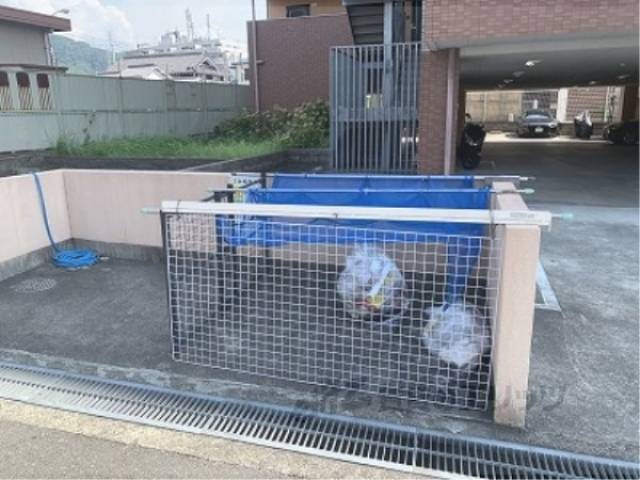 ゴミ置き場