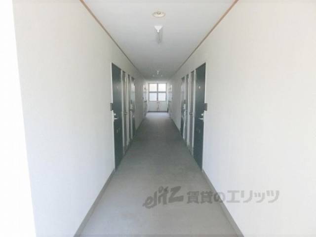 通路　1階通路
