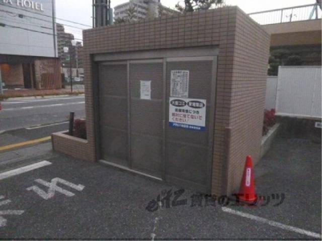 ごみ置き場