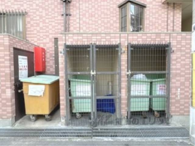 ゴミ置き場