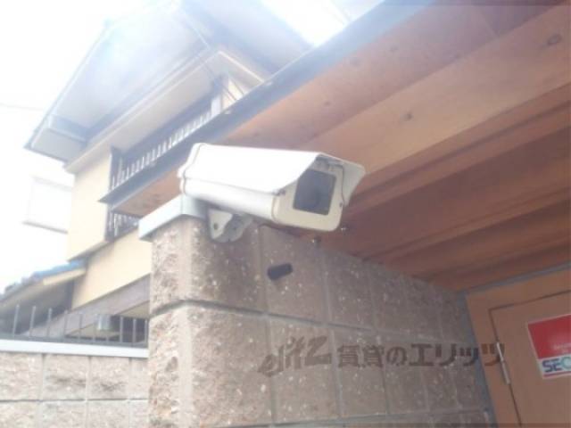 監視カメラ