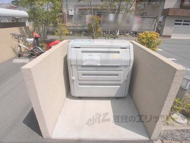 ゴミ捨て場