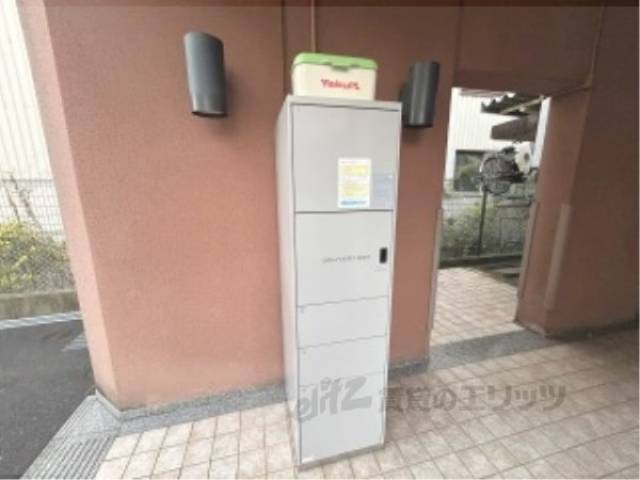 宅配ボックス