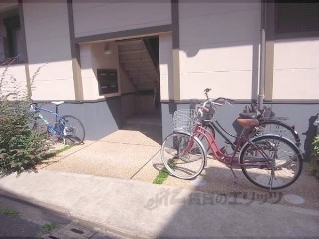 駐輪場　３・５号棟