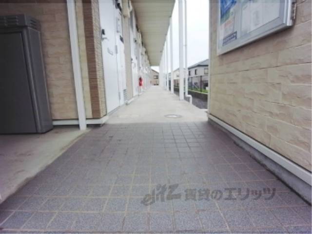 エントランス　1階廊下