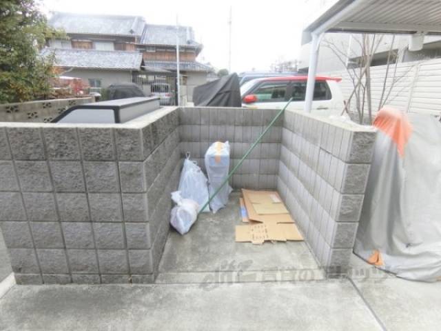 ゴミ置き場