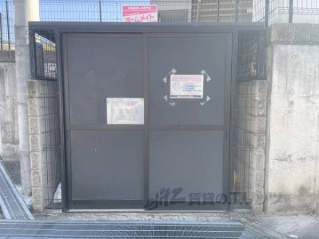 ゴミ置き場