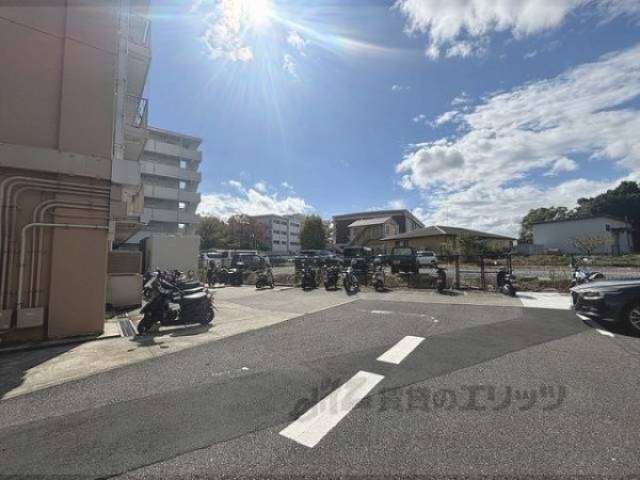 駐輪場　バイク置場