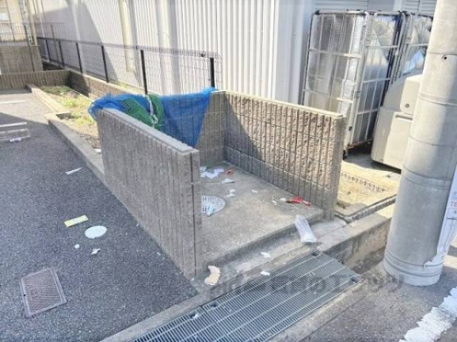 ゴミ置き場