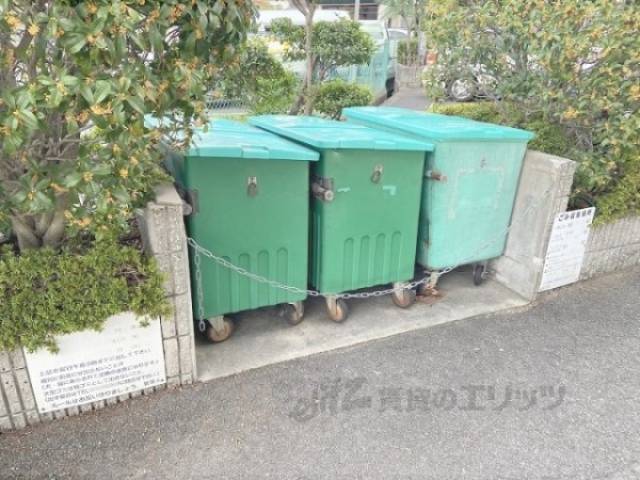 ゴミ置き場
