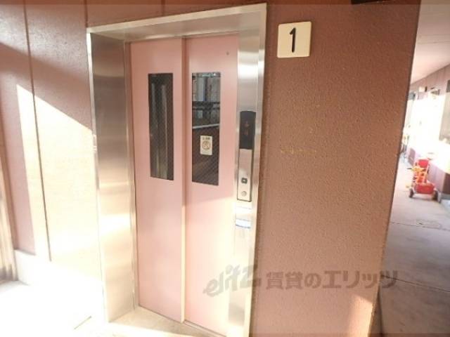 エレベーター