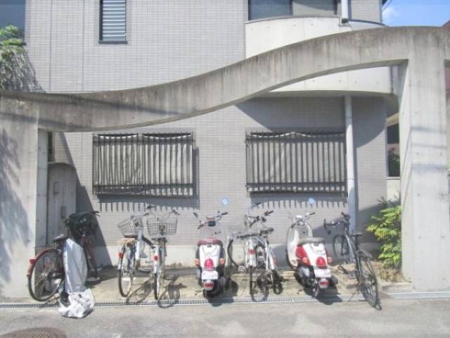 駐輪場