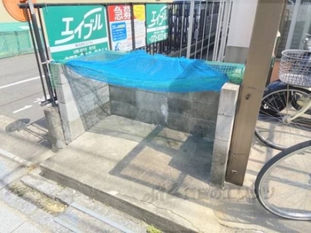 ゴミ置き場