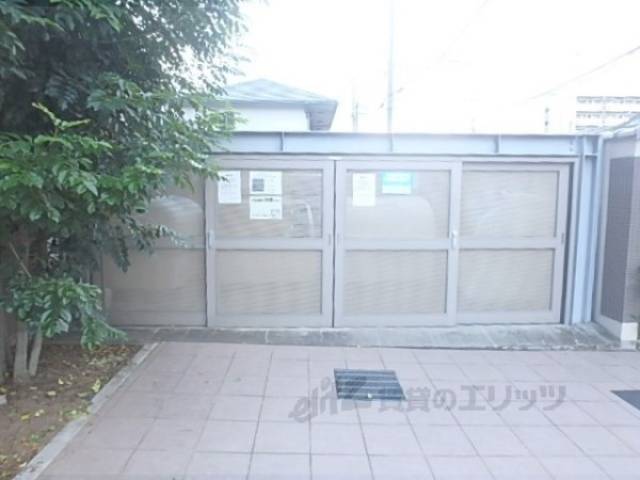 ゴミ置き場