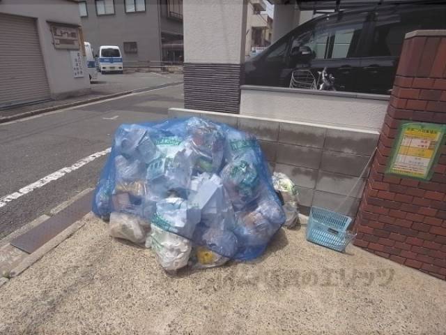 ゴミ置き場