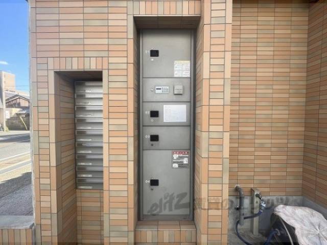 宅配ボックス