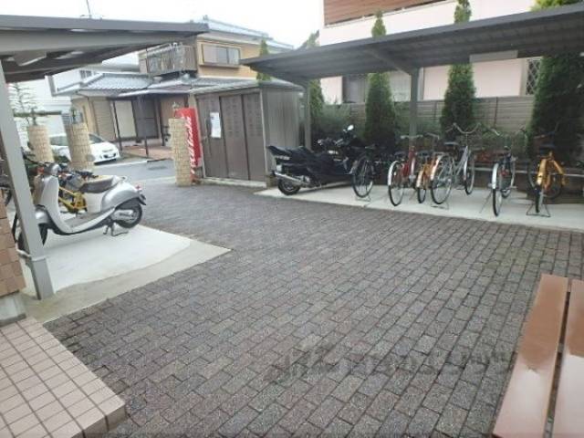 駐輪場