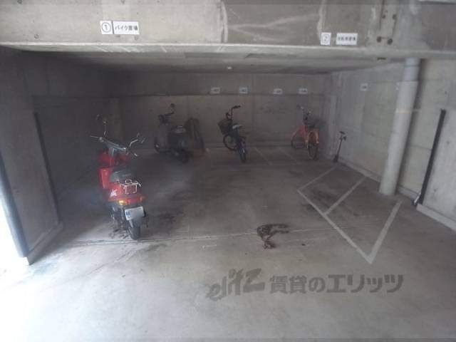 駐輪場