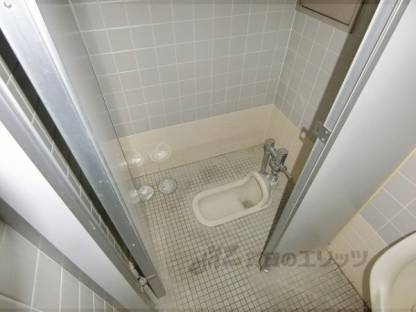 男性共同トイレ