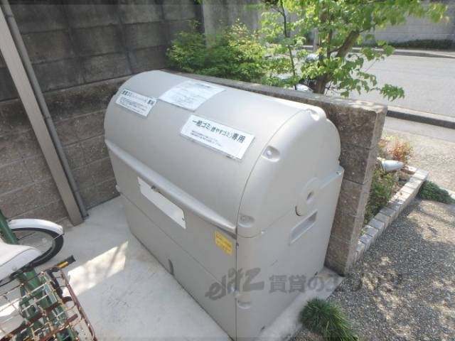 ごみボックス