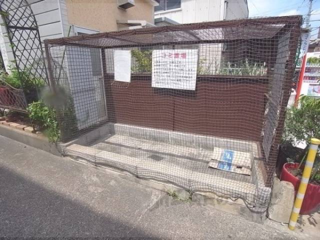 ゴミ置き場