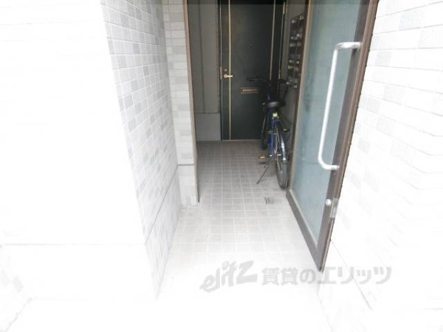 共用出入り口