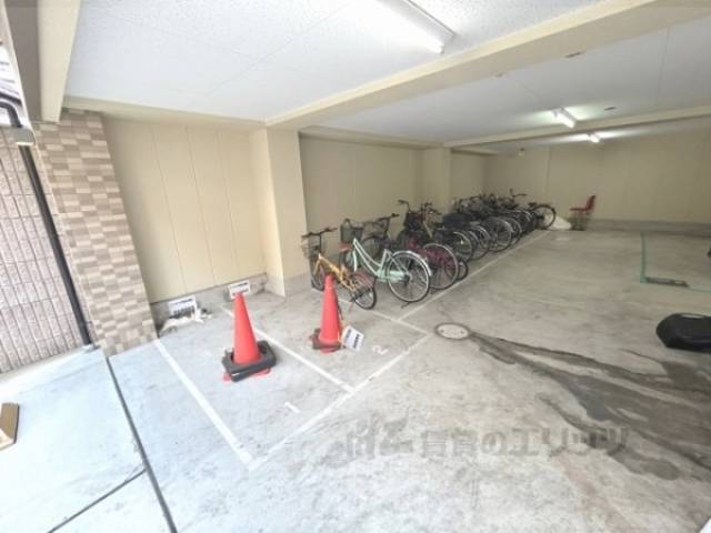 バイク置き場