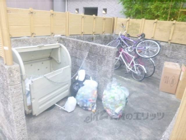 ゴミ置き場