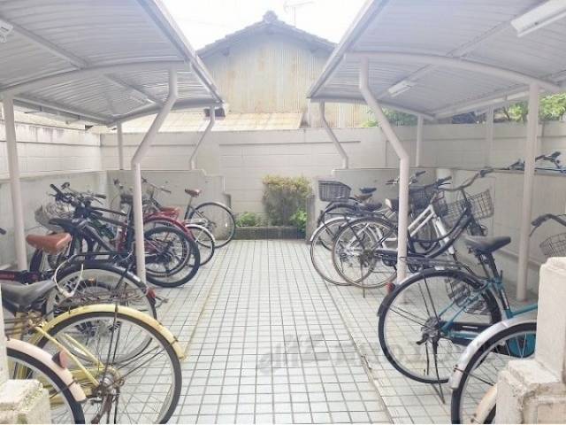 駐輪場