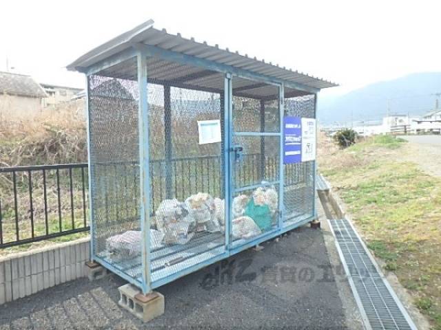 ゴミ置き場