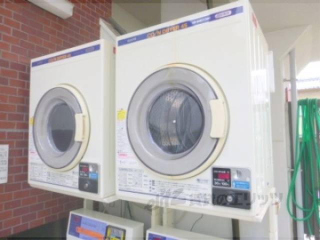 コインランドリー