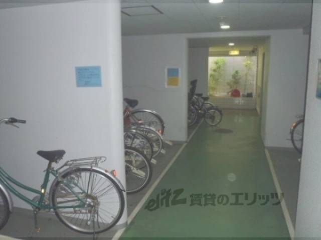 駐輪場
