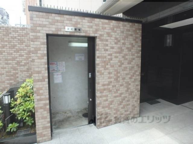 ごみ出し場