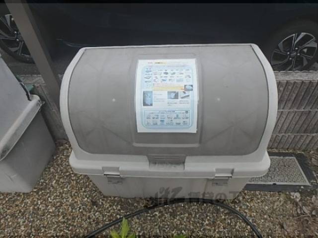 ゴミ置き場　古紙