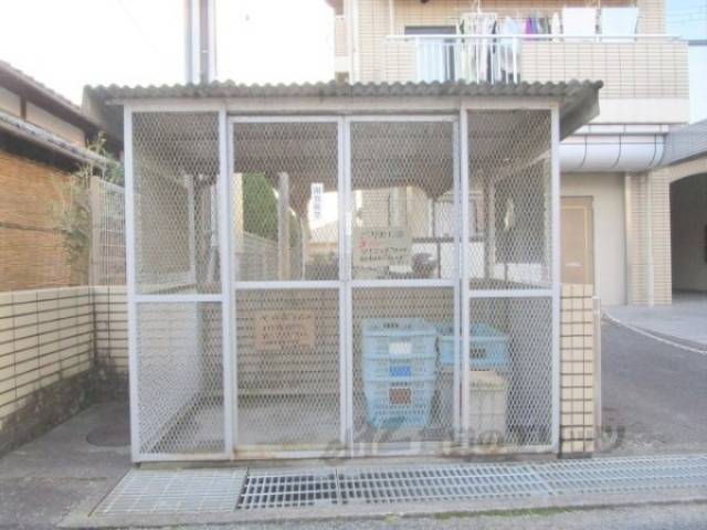 ゴミ置き場