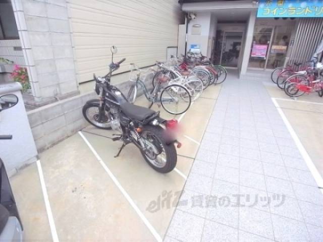 駐輪場