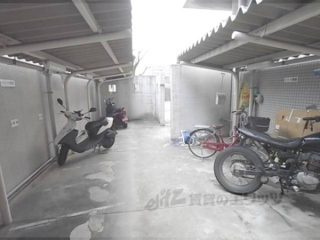 バイク置き場