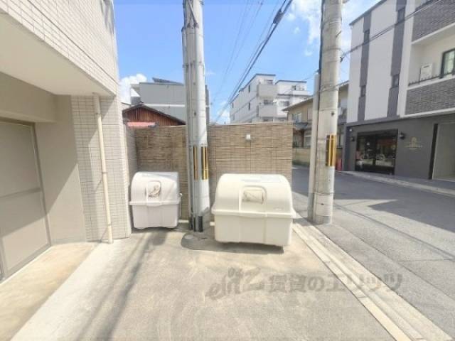 ゴミ置き場