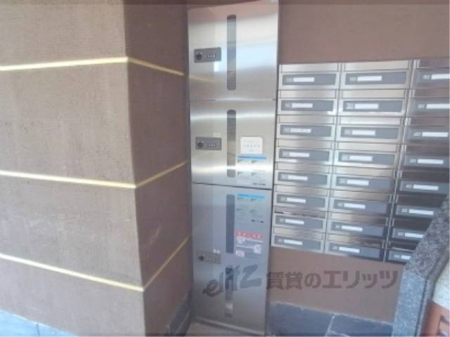 宅配ボックス