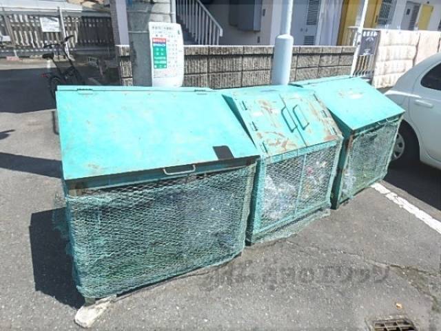 ゴミボックス