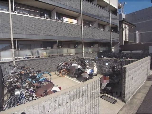 駐輪場