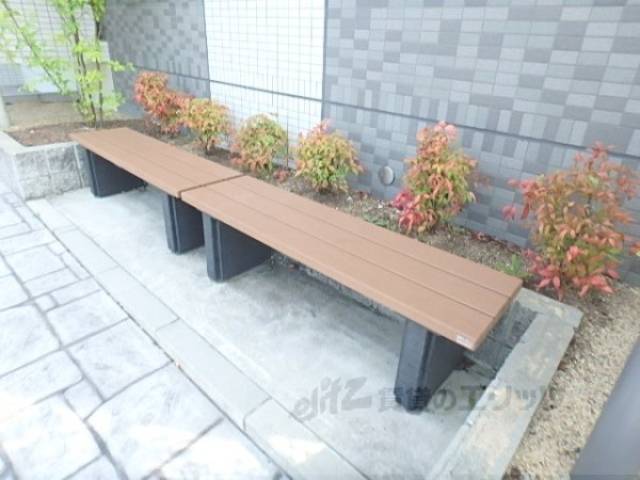 ベンチ