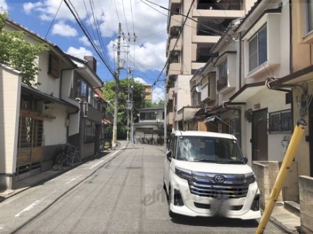 前面道路　北向き
