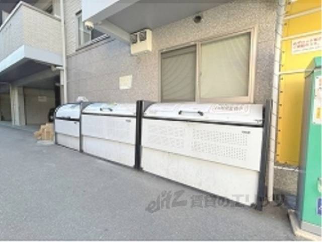 ゴミ置き場