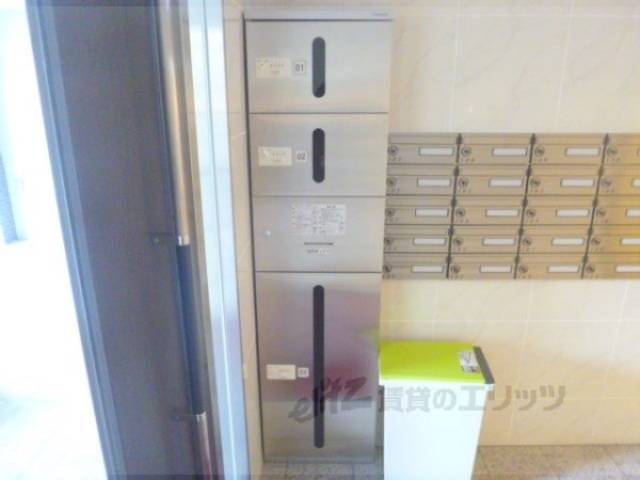 宅配ボックス