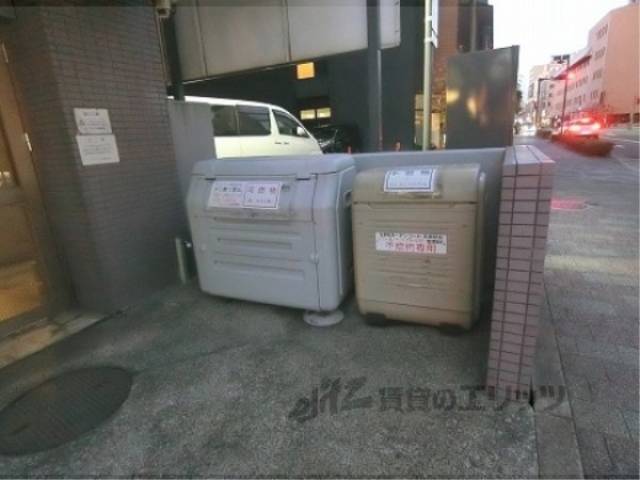 ゴミ置き場