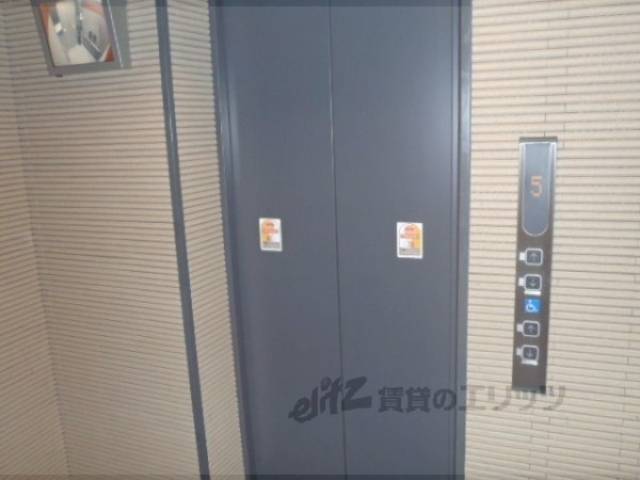 エレベーター