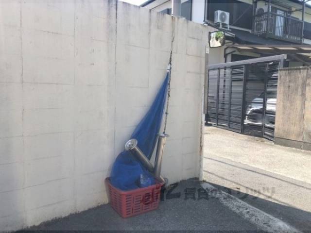 ゴミ出し塲