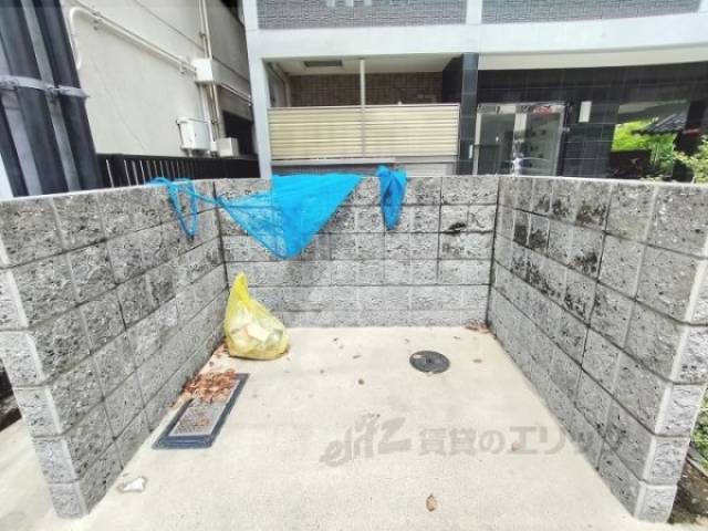 ゴミ置き場